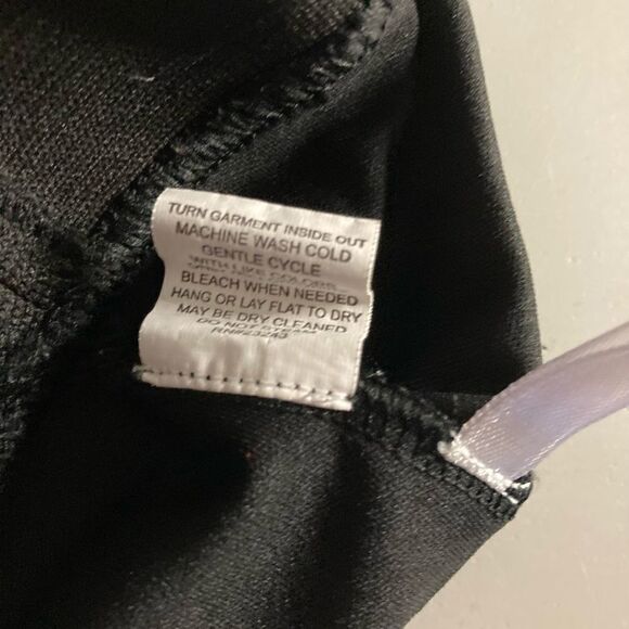 NEW YORK & CO. Women’s Black Lacy Mini Skirt, Size‎ Medium,Elastic Waist, Lined - Picture 5 of 10